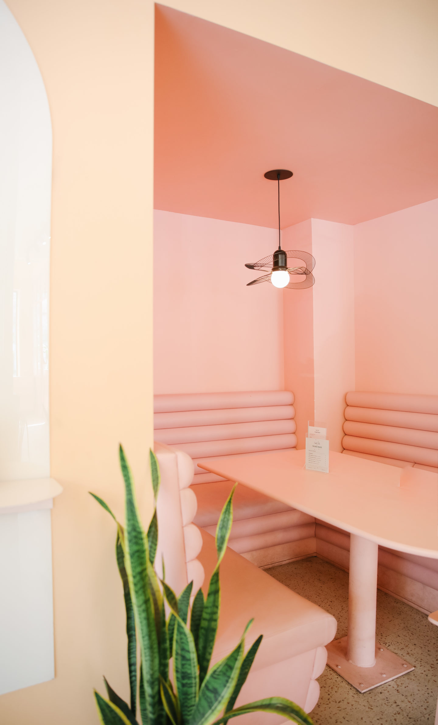 Where to find pink in Montreal