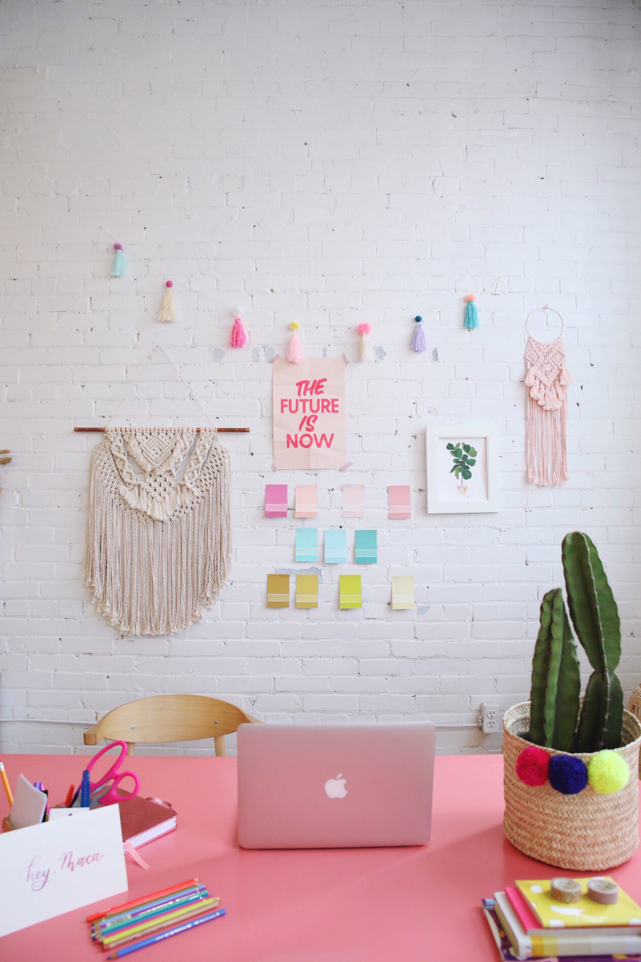 how to decorate a colourful office