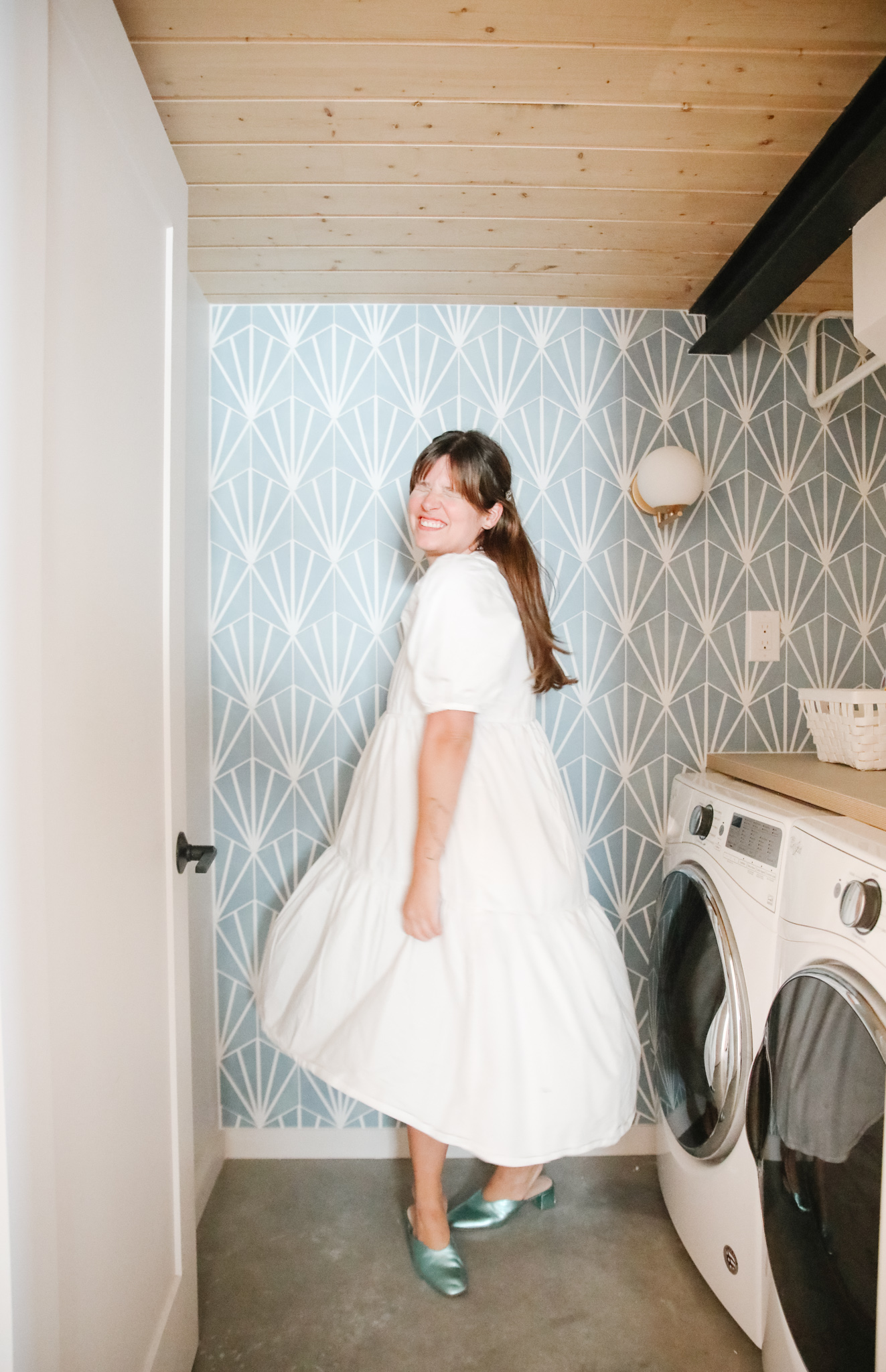 DIY Laundry Room Decor