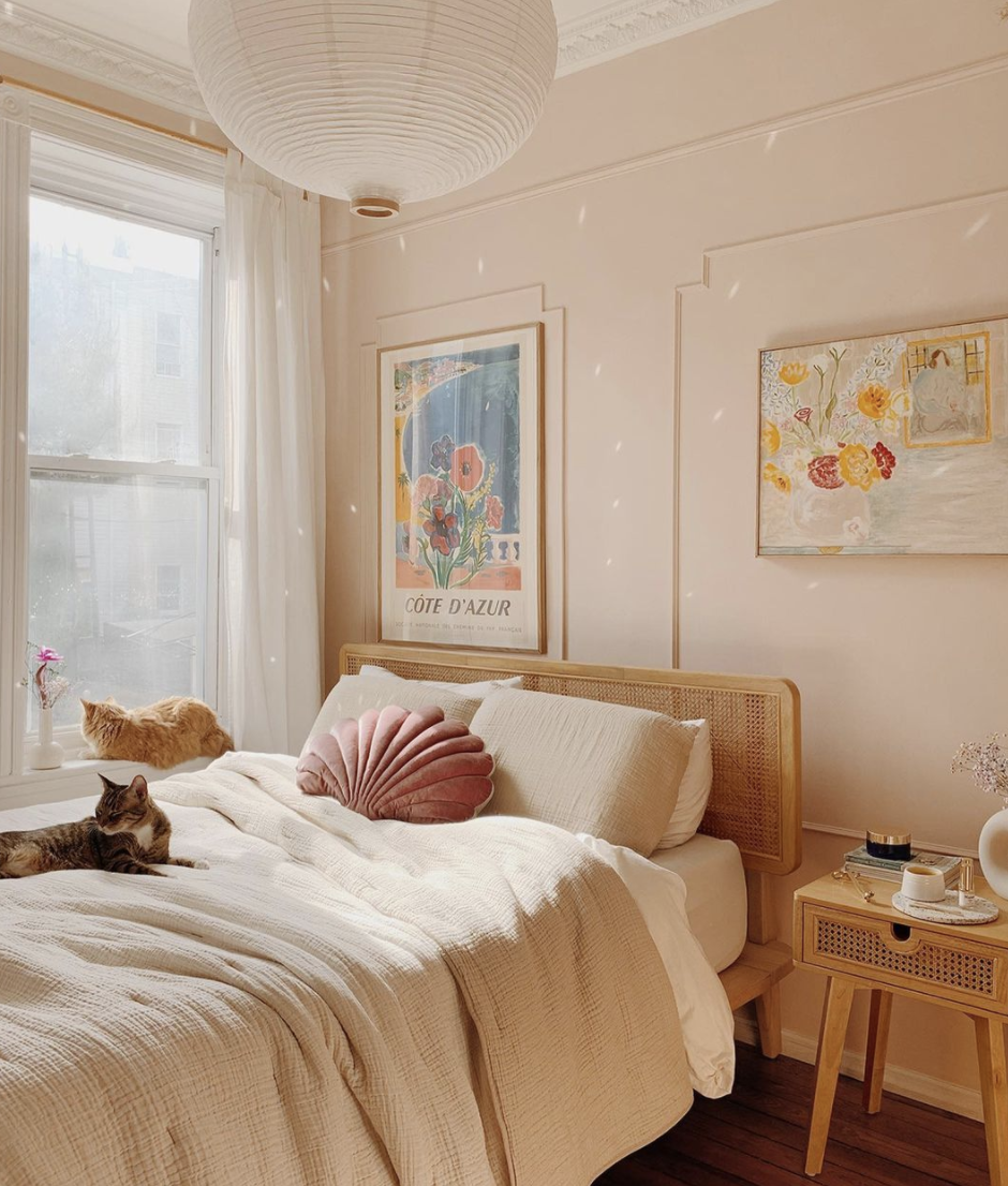 Pink bedroom wall ideas