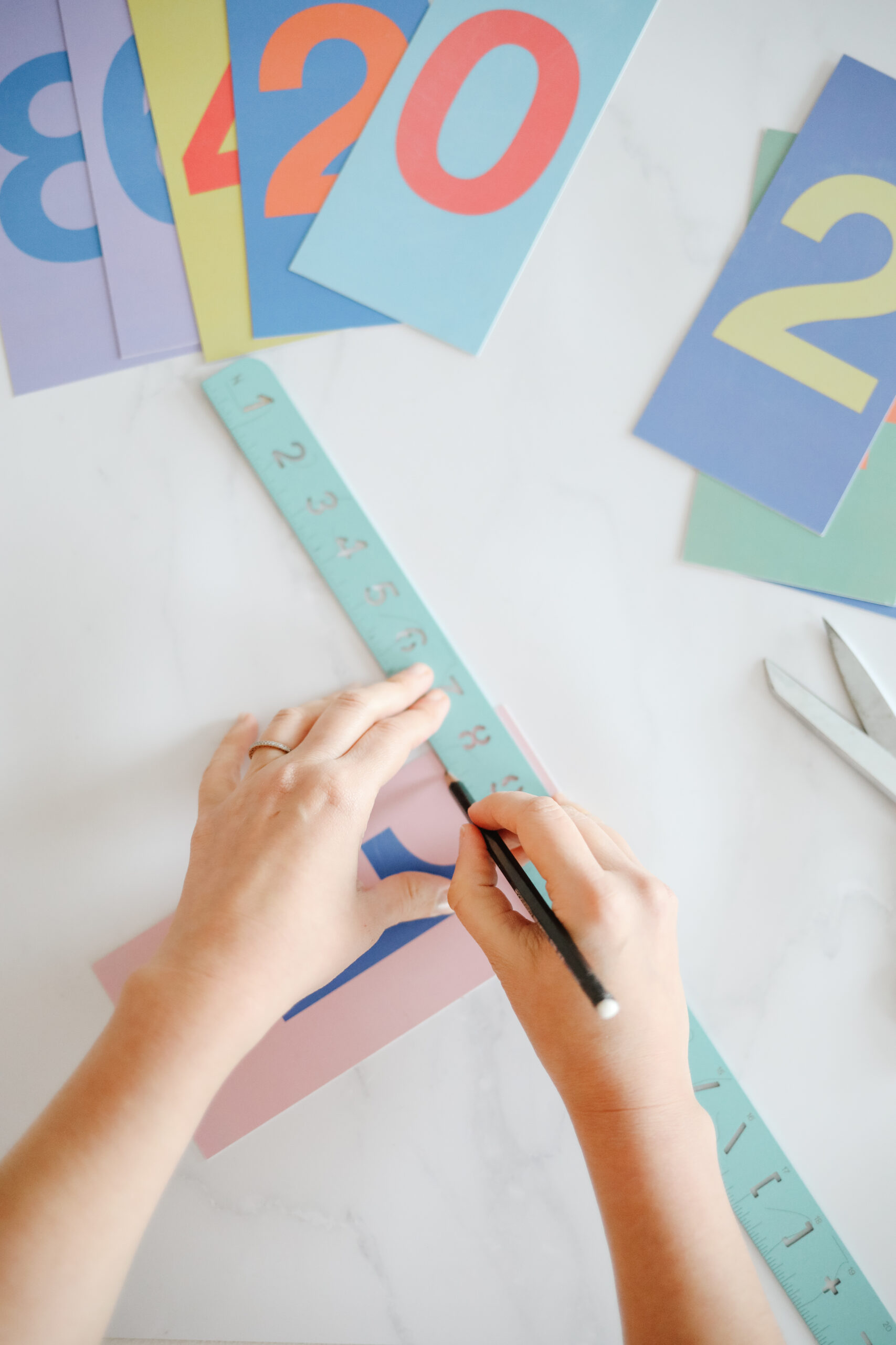 DIY Colourful Desk Calendar Tutorial