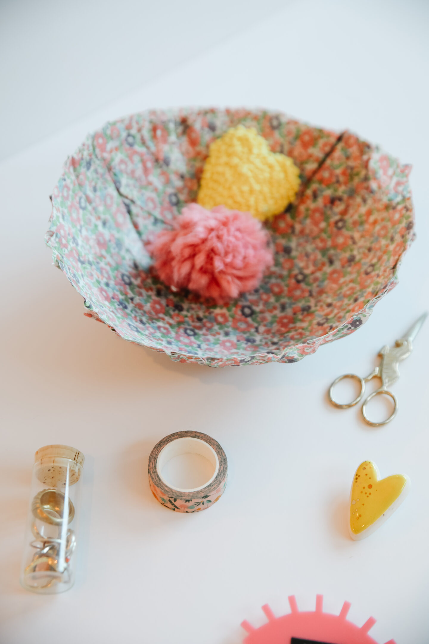 DIY fabric bowls with scraps