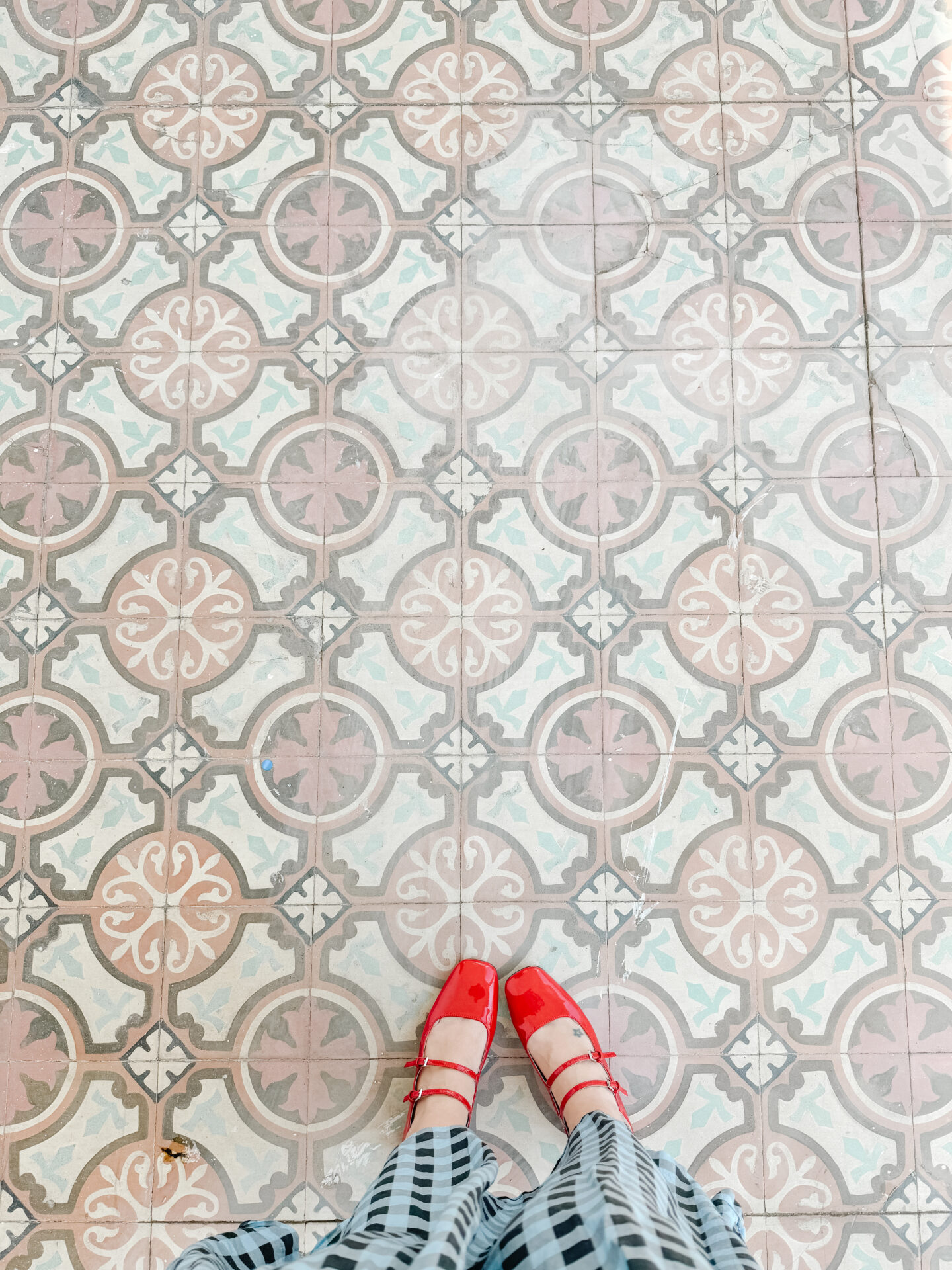 blue and beige tiles with red tiles